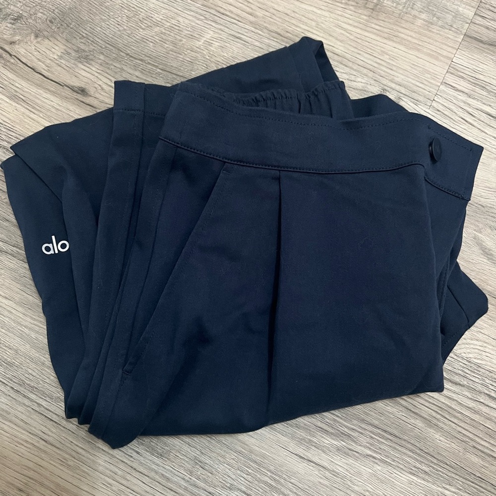 Alo Women’s Navy Pants